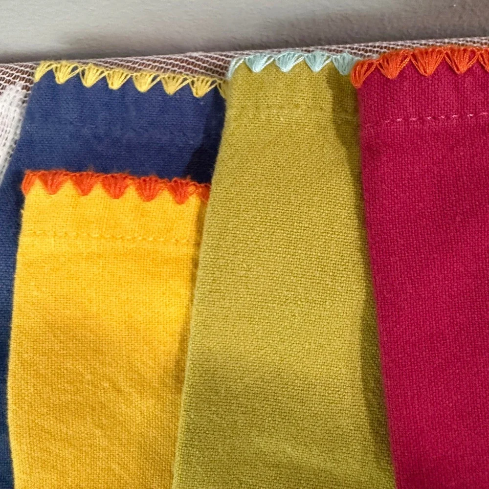 Pier 1 Imports Cloth Napkins Set of 4 Multicolor Cotton Excellent Blanket Stitch
